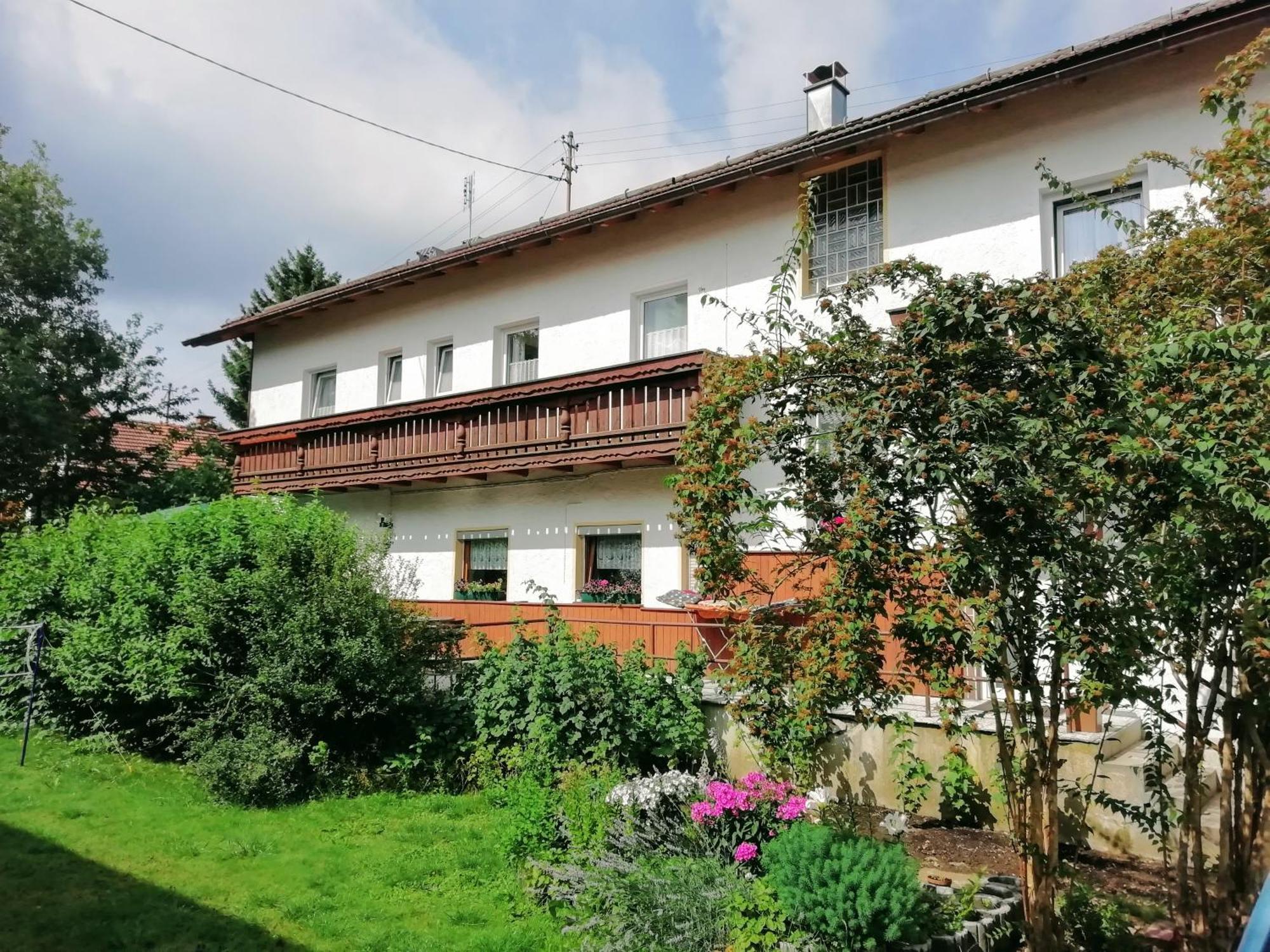 Ferienhaus Bergesblick Lam Exterior photo
